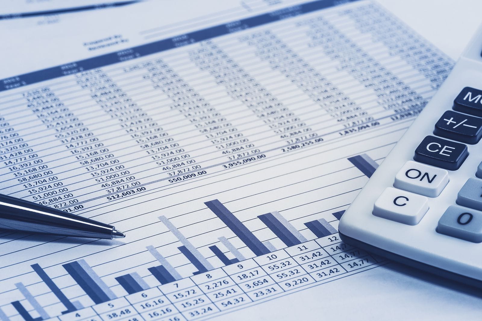 Investment Property Calculators vs Manual Analysis: Which Is Better?